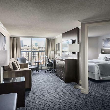 Best Western Plus Ottawa Downtown Suites エクステリア 写真