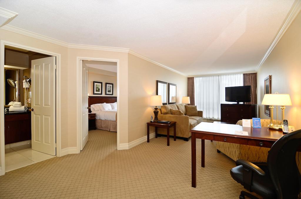 Best Western Plus Ottawa Downtown Suites 部屋 写真