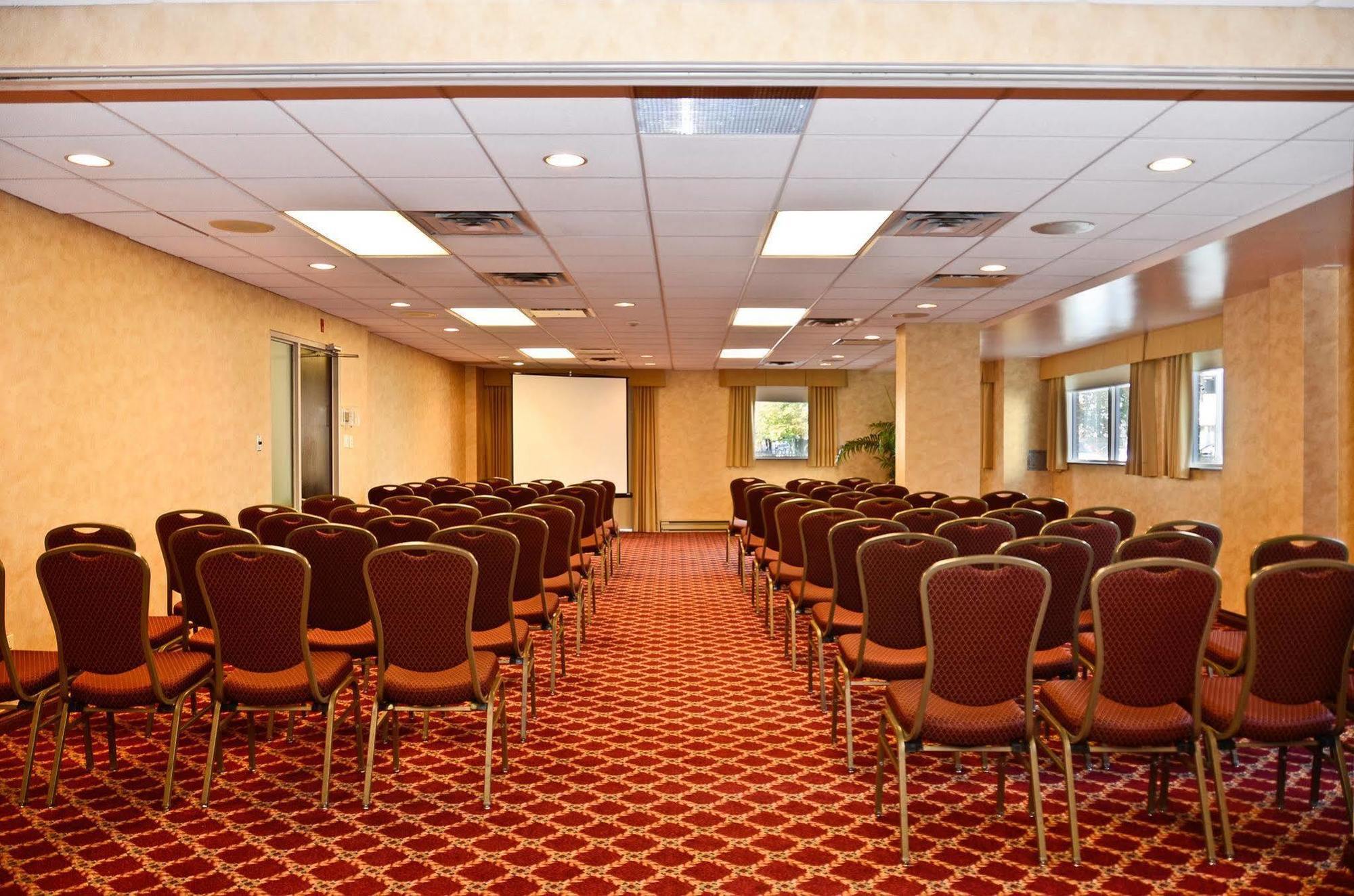 Best Western Plus Ottawa Downtown Suites エクステリア 写真