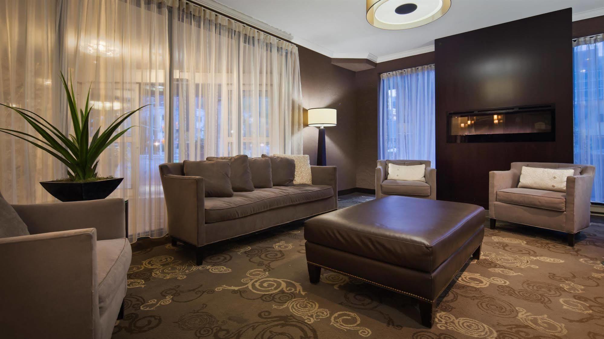 Best Western Plus Ottawa Downtown Suites エクステリア 写真